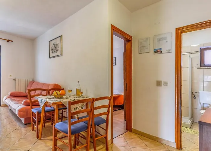 아파트 House Mocibob