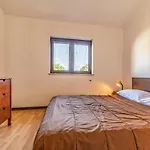 House Mocibob